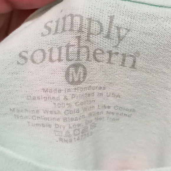 SIMPLY SOUTHERN T-shirt Medium- "Cheer Up Buttercup" 🐶 🌺 - Picture 4 of 15